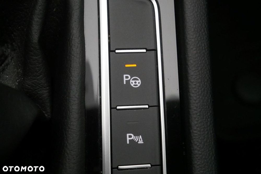 Volkswagen Passat 1.5 TSI EVO Business DSG - 21