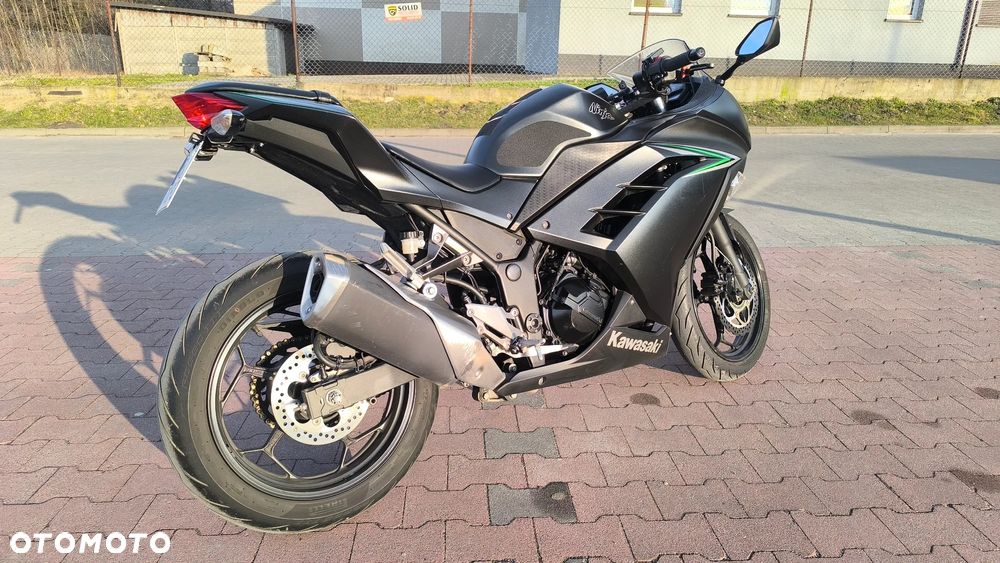 Kawasaki Ninja 300 ABS - 2