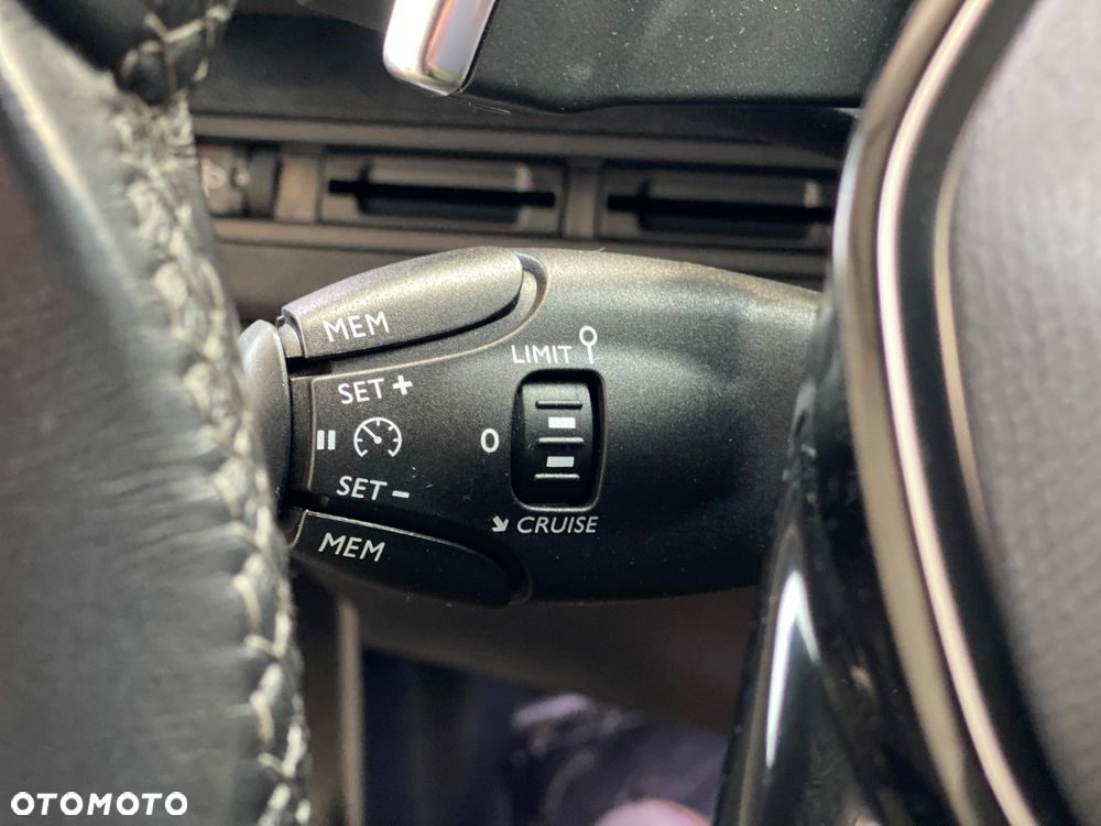 Peugeot 5008 2.0 BlueHDI Crossway S&S EAT8 - 21