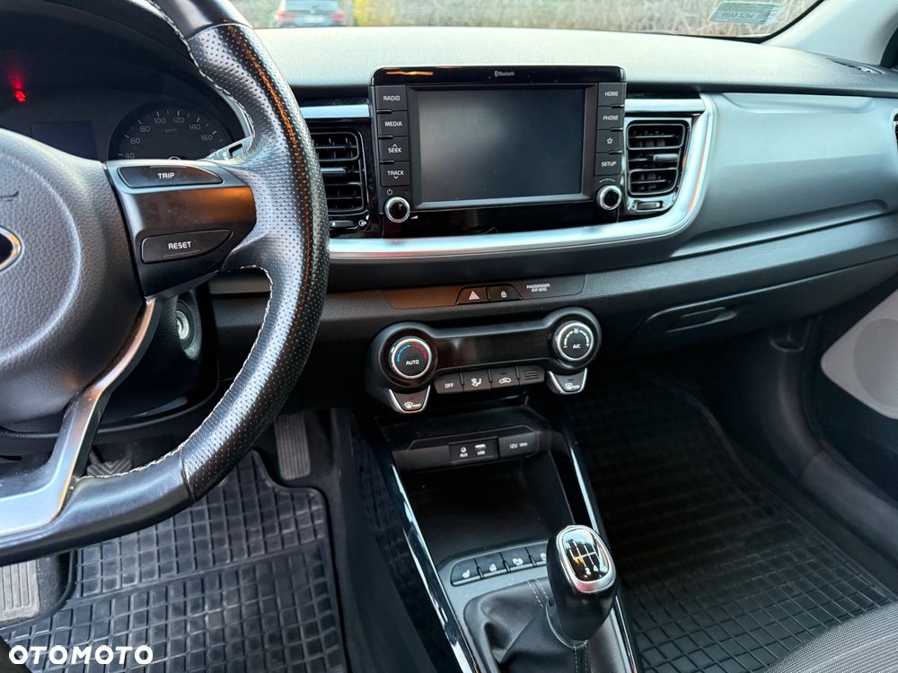 Kia Stonic 1.0 T-GDI L - 3