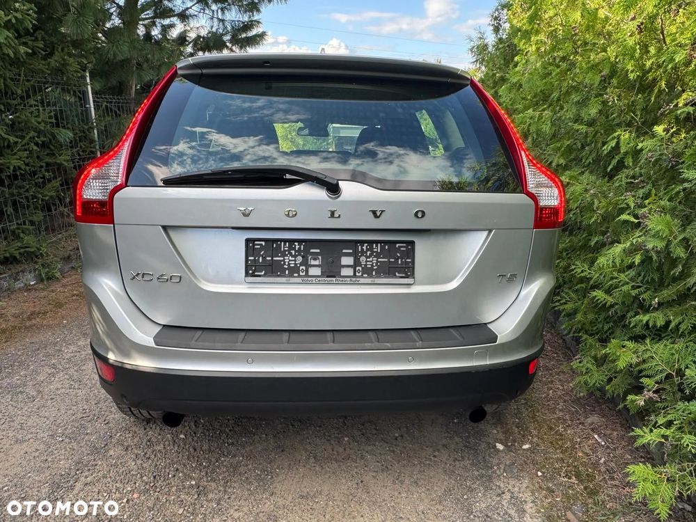 Volvo XC 60 T5 Powershift Momentum - 7
