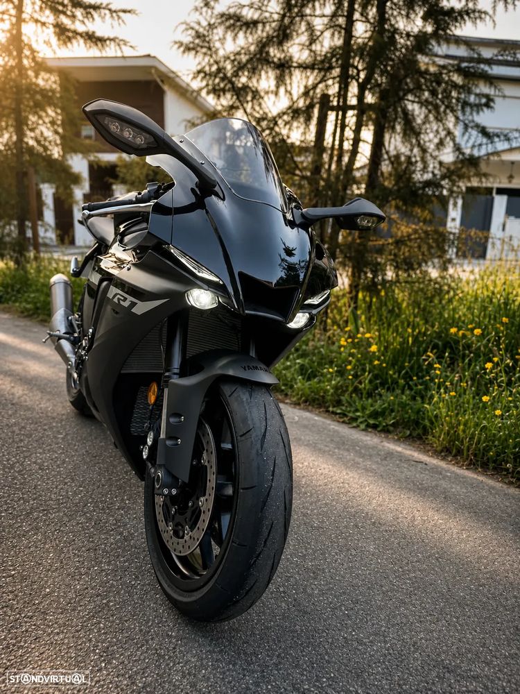 Yamaha YZF R1 - 28