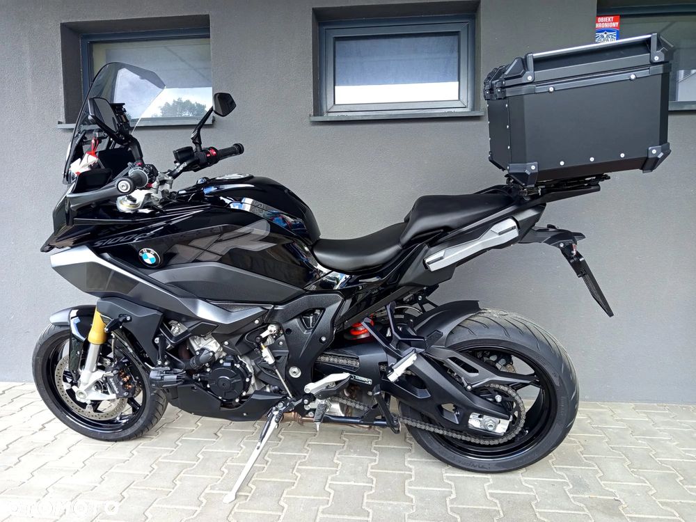 BMW S - 26