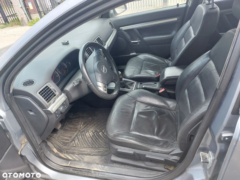 Opel Vectra 1.9 CDTI - 10