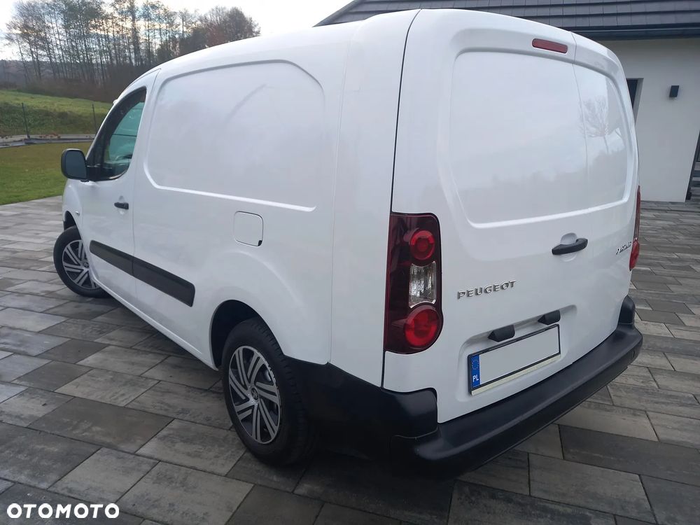 Peugeot Partner 1.6HDI 3-osob 2018 L2 Long VAT-23% Salon PL Klima Tempomat Długi - 2