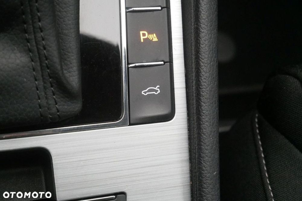 Skoda Superb 2.0 TSI Ambition DSG - 18