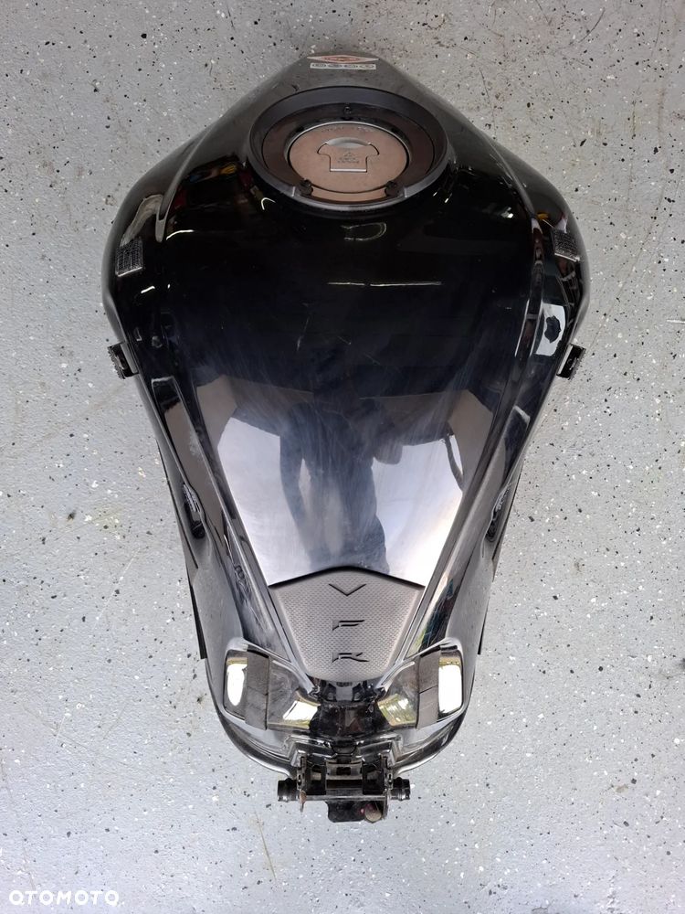 Honda VFR 1200 F zbiornik bak - 1