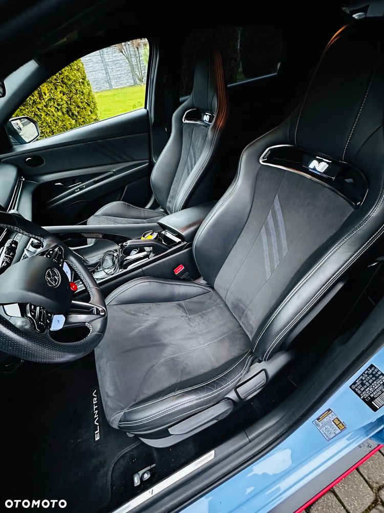 Hyundai Elantra - 7