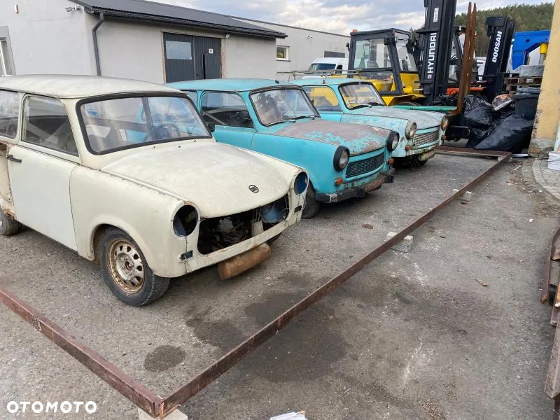TRABANT KOMBI - 2