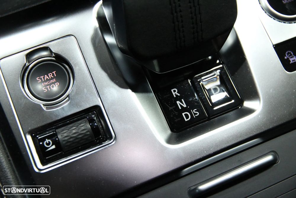 Jaguar F-Pace 2.0 P400e AWD R-Dynamic S - 17