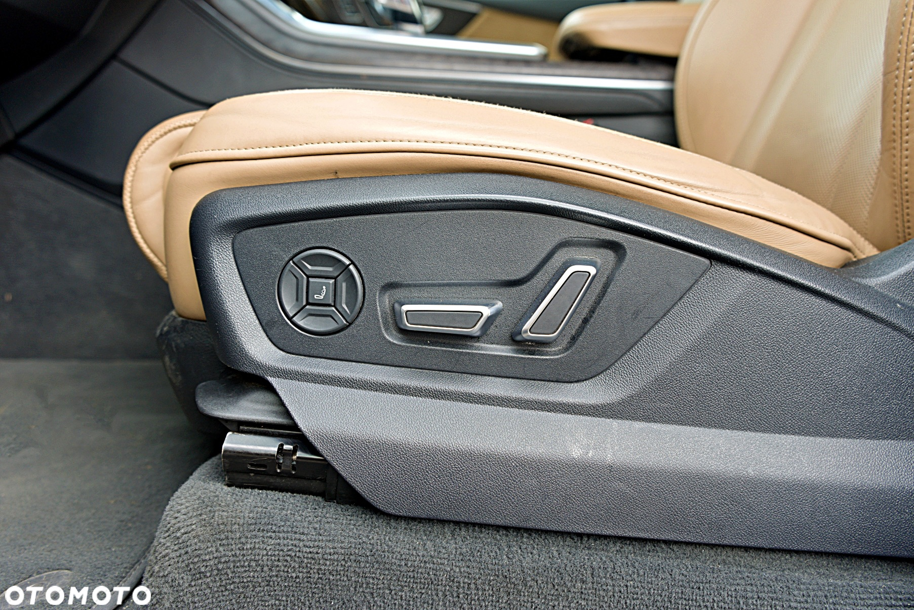 Audi Q8 55 TFSI mHEV Quattro Tiptronic - 17