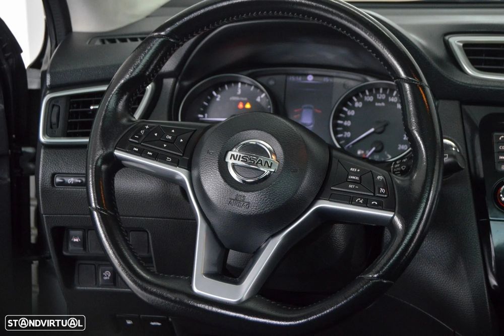 Nissan Qashqai 1.6 dCi N-Connecta - 35