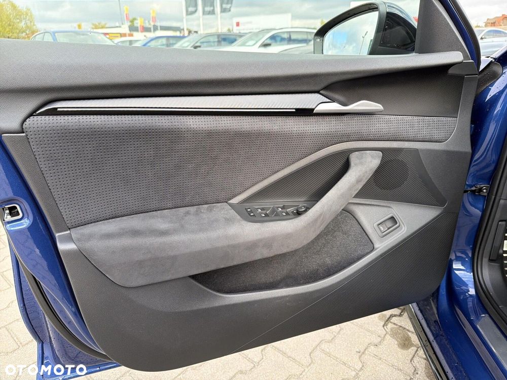 Skoda Superb 2.0 TDI SCR 4x4 Sportline DSG - 10