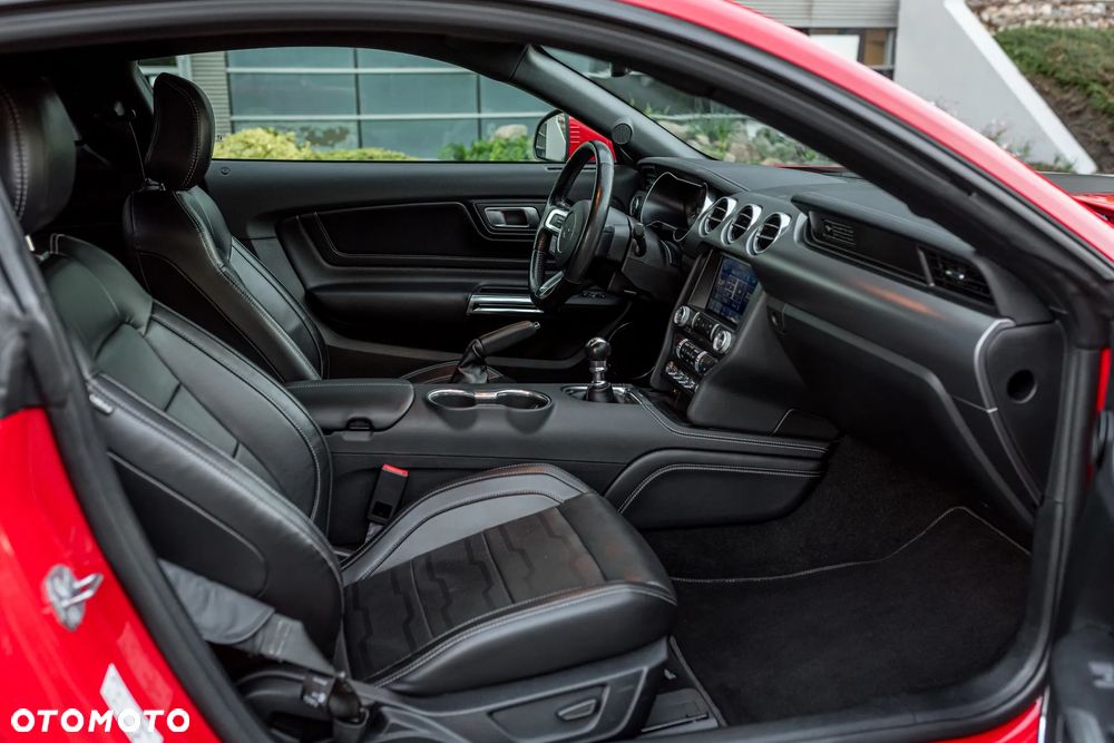 Ford Mustang 5.0 V8 GT - 19