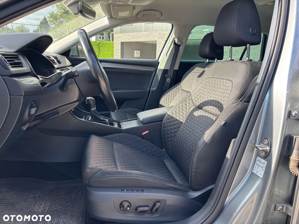 Skoda Superb 2.0 TDI Style DSG - 12