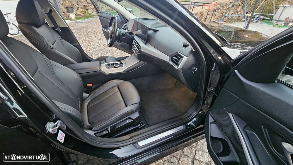 BMW 330 e Touring Line Sport Auto - 58