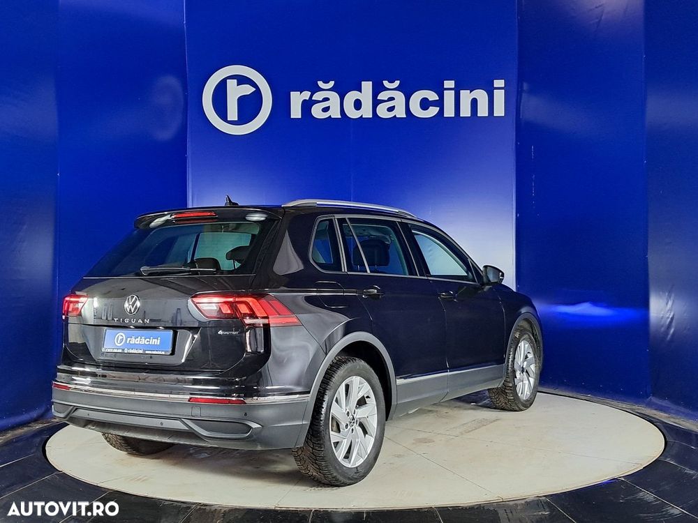 Volkswagen Tiguan - 3