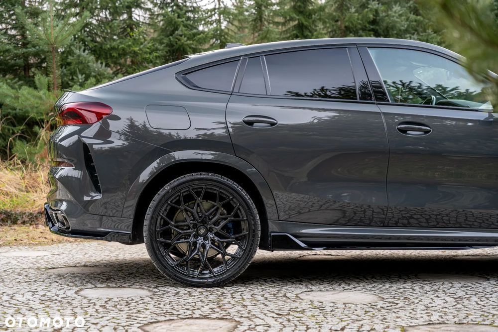 BMW X6 M50i - 9