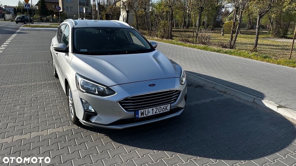 Ford Focus 1.5 TDCi Trend Sport PowerShift - 2