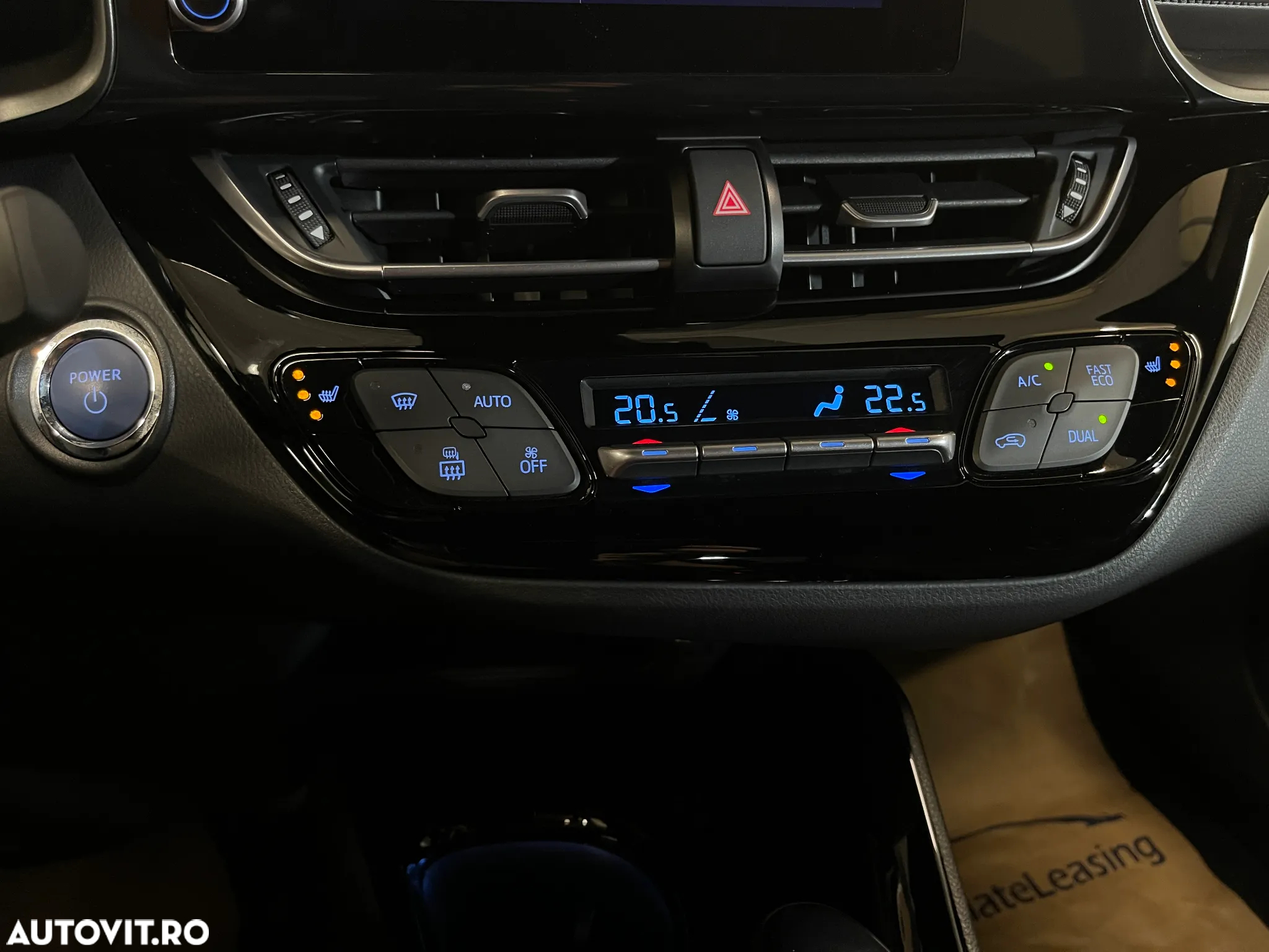 Toyota C-HR 2.0 HSD 184 CP 4x2 CVT Style - 17