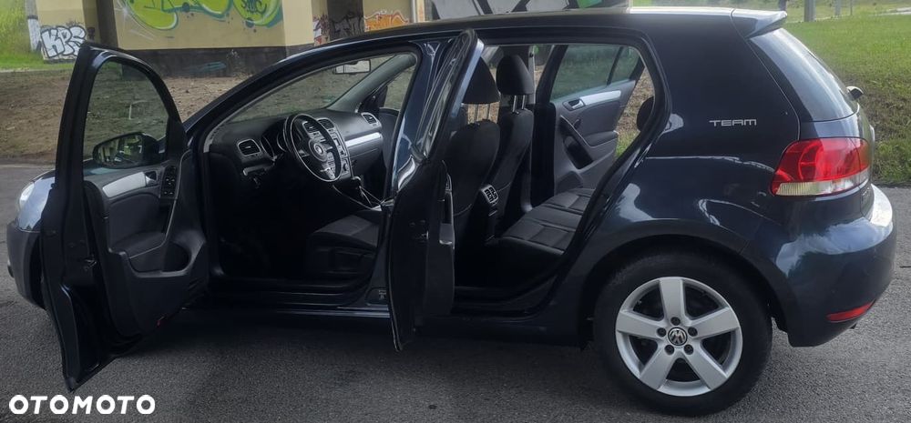 Volkswagen Golf 1.6 TDI Trendline - 35