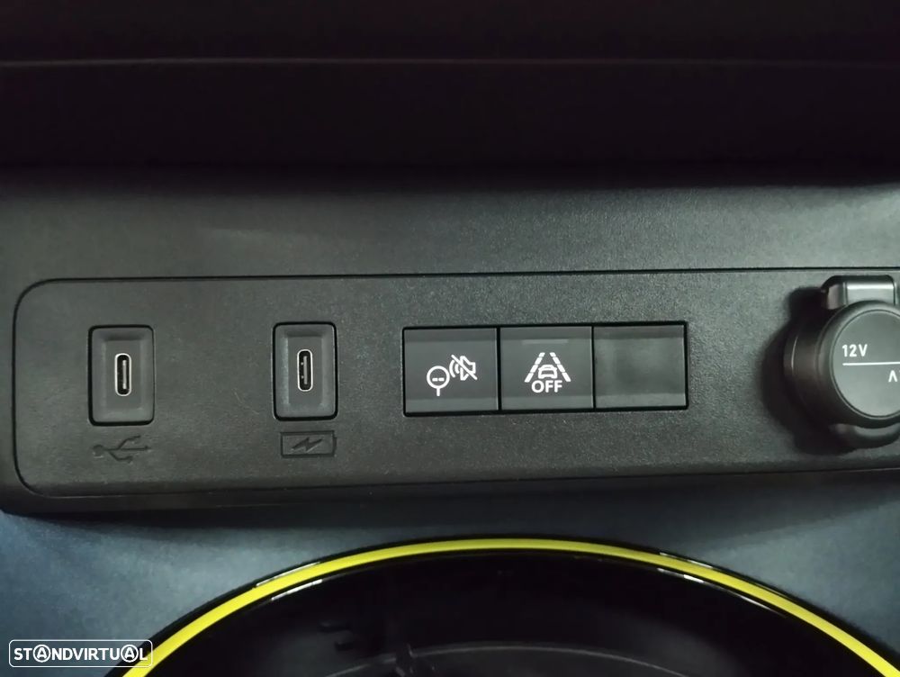 Fiat Grande Panda 1.2 Hybrid Icon eDCT - 29