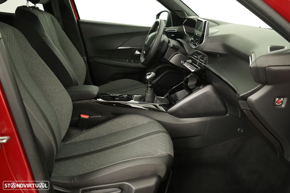 Peugeot 2008 1.2 PureTech Allure - 21