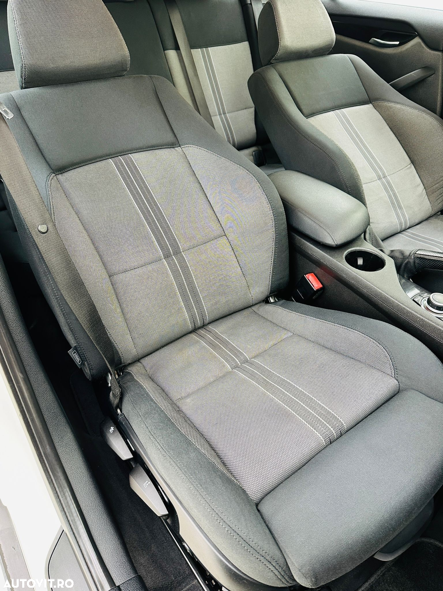 BMW X1 sDrive18d Sport Line - 14