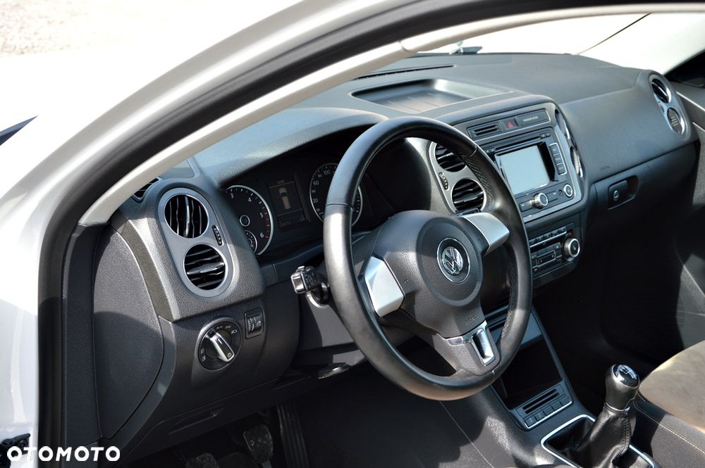 Volkswagen Tiguan - 23