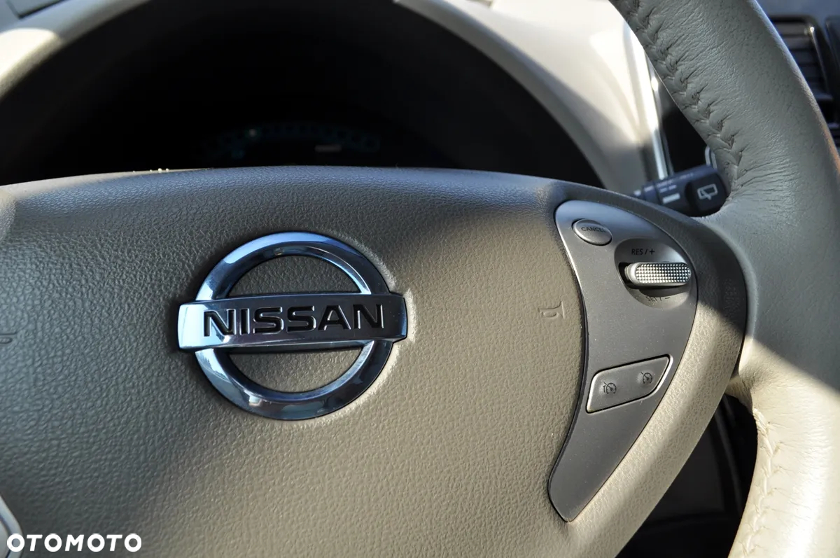 Nissan Leaf 24 kWh (ohne Batterie) Tekna - 36