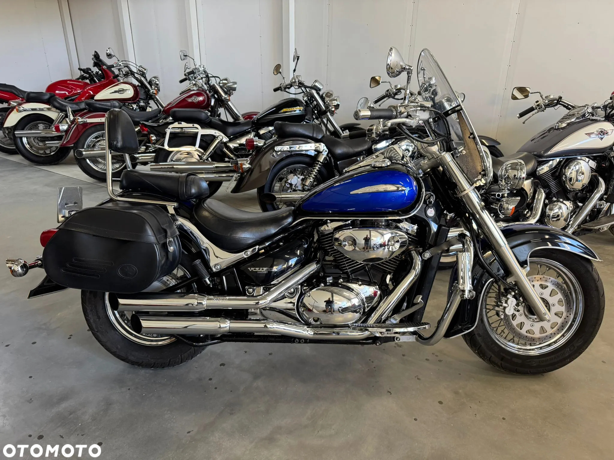 Suzuki Intruder - 26