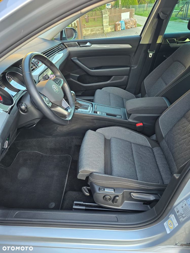Volkswagen Passat Variant 2.0 TDI SCR Comfortline DSG - 17
