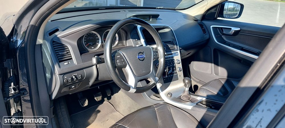 Volvo XC 60 2.4 D Drive Momentum - 2