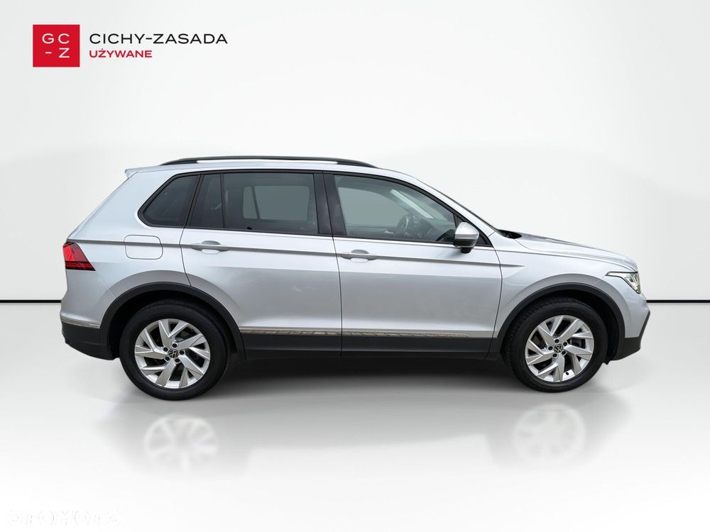 Volkswagen Tiguan - 4
