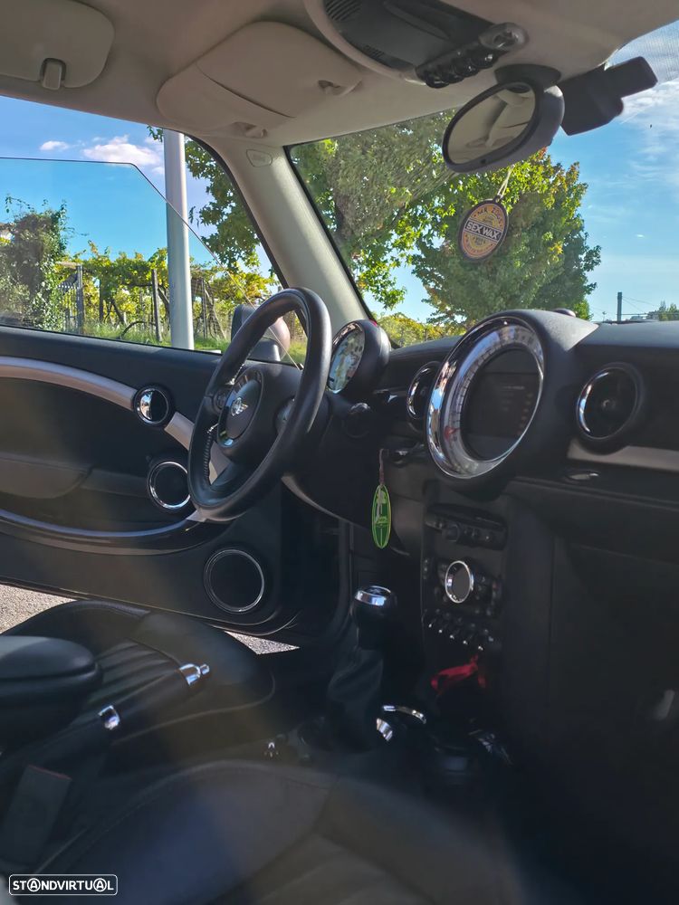 MINI Clubman Cooper SD - 10