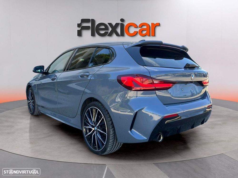 BMW 118 i Pack Desportivo M Auto - 3