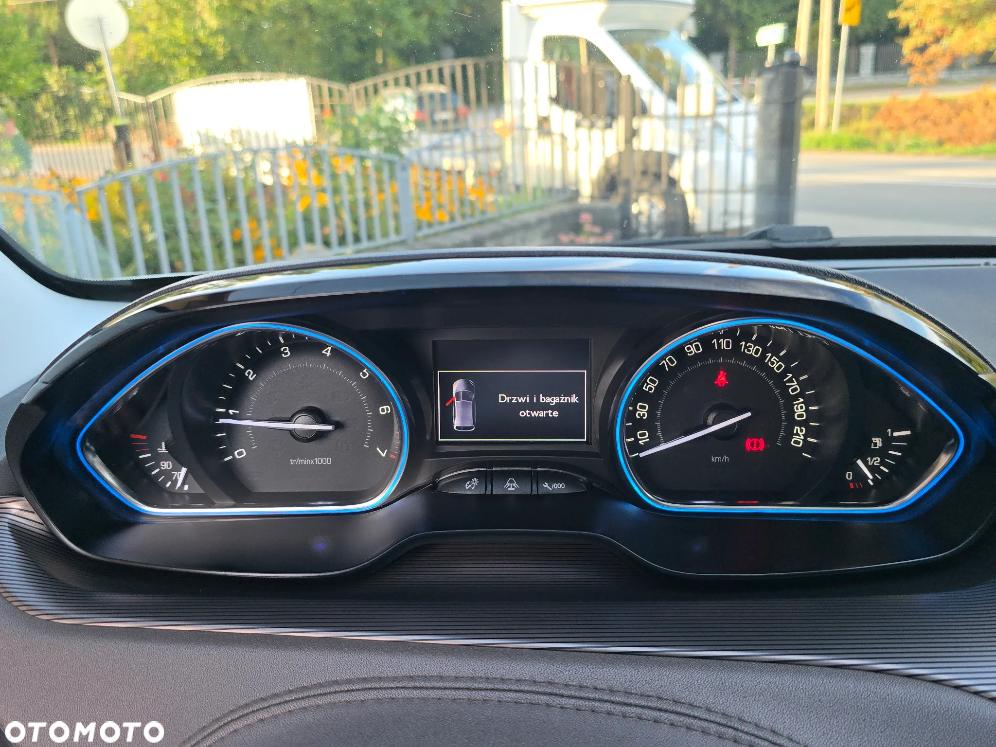 Peugeot 2008 1.6 VTi Allure - 34