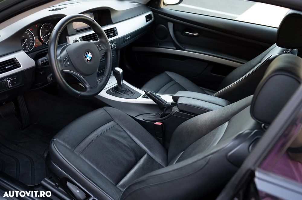 BMW Seria 3 320i Aut. - 10
