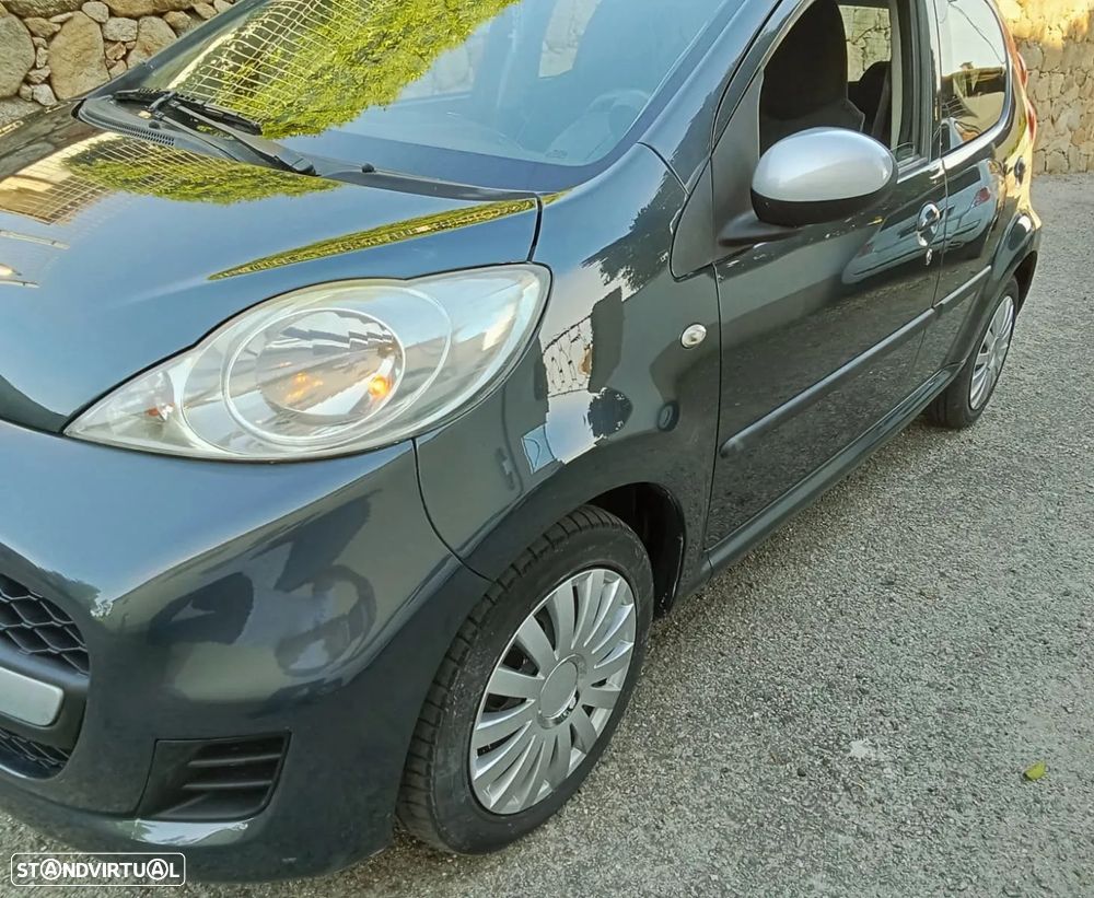 Peugeot 107 1.4 HDi Trendy - 2