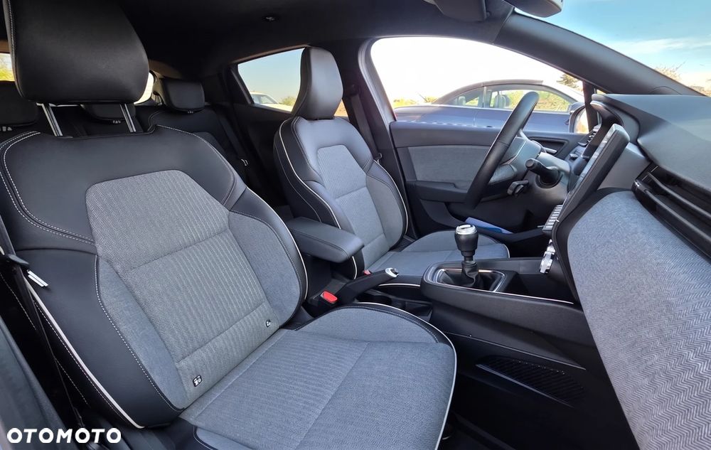 Renault Clio 1.0 TCe Techno - 6