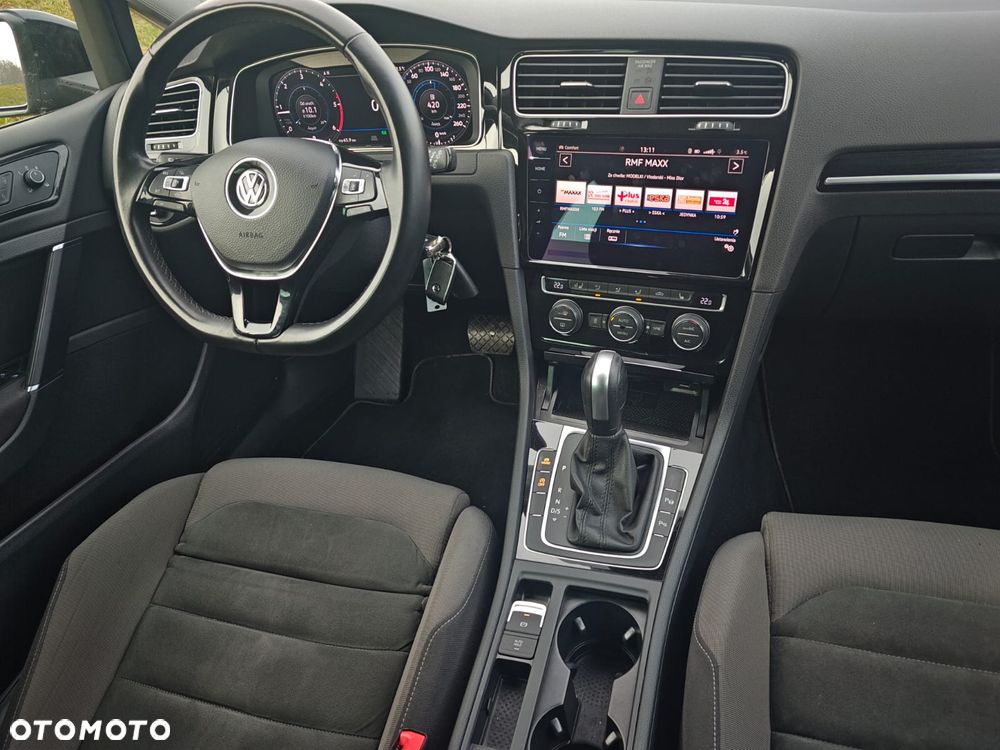 Volkswagen Golf 2.0 TDI R-Line DSG - 21