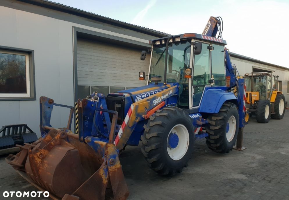 Case 595 Super LE ładowarka kołowa - 7