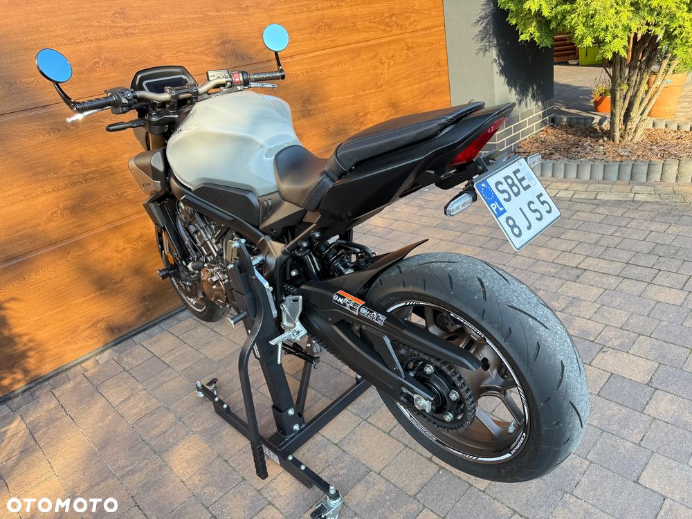 Honda CB - 7