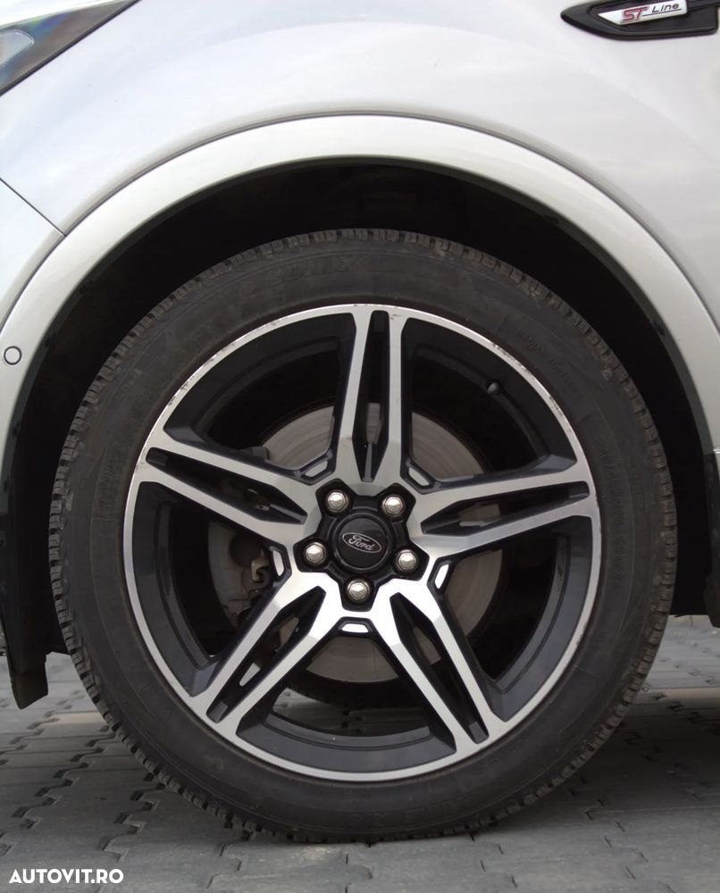 Ford Kuga 2.0 TDCi 4WD Powershift ST-Line - 5