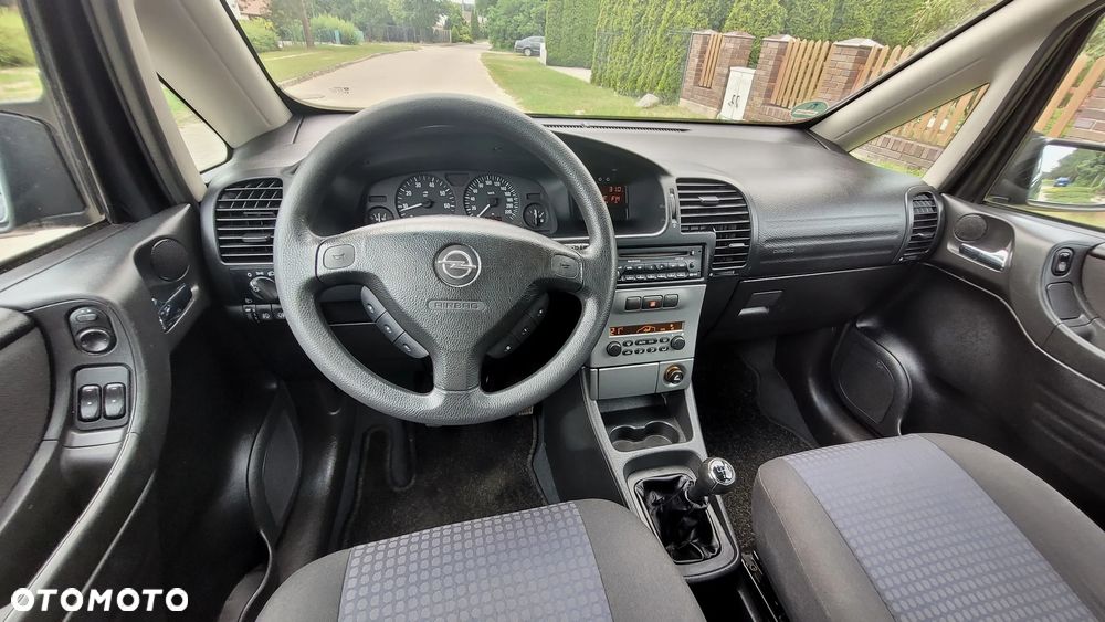 Opel Zafira 1.8 Elegance - 21