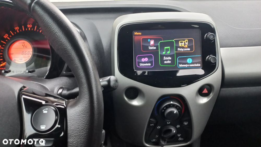Toyota Aygo x-play Edition S+ - 18