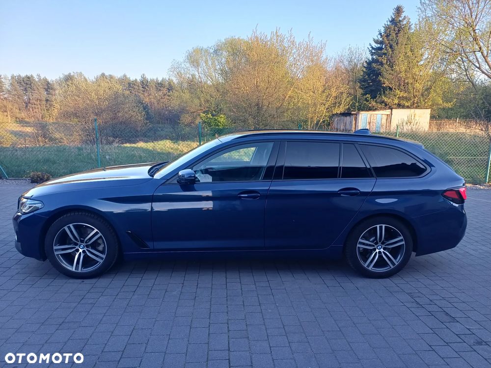 BMW Seria 5 520d M Sport Edition - 3