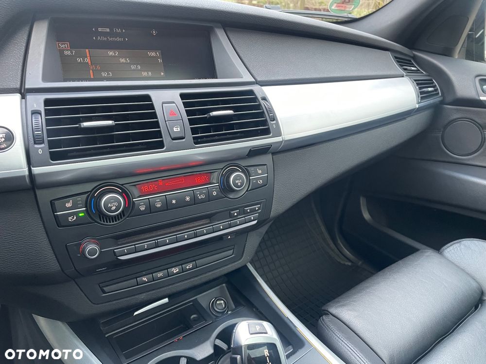 BMW X5 xDrive35d - 32