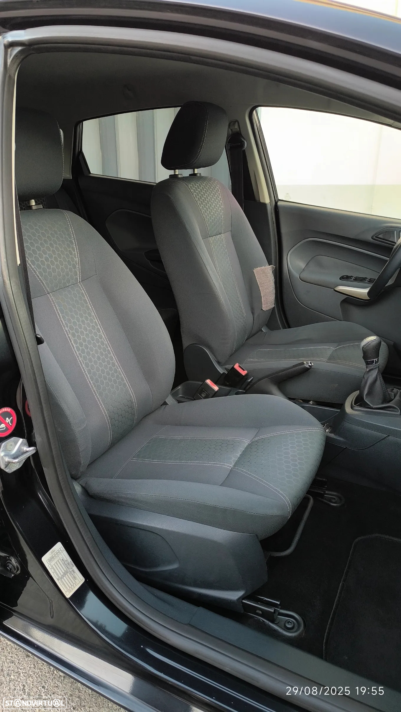 Ford Fiesta 1.25 Titanium - 41