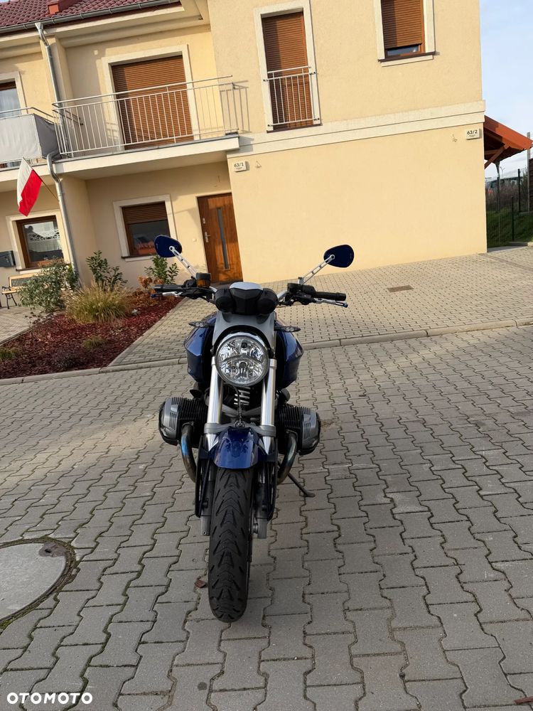 BMW R - 8